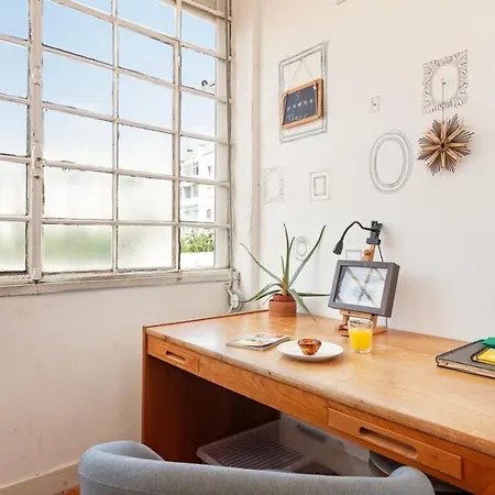 Quiet 3 Bedroom In Apartment *