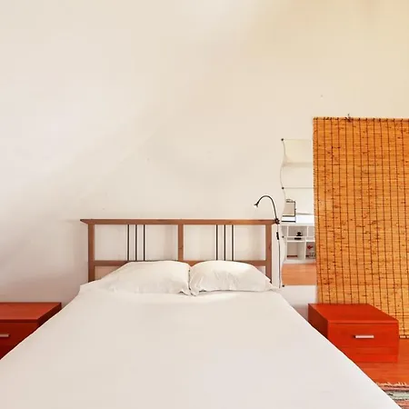 Quiet 3 Bedroom In Apartment