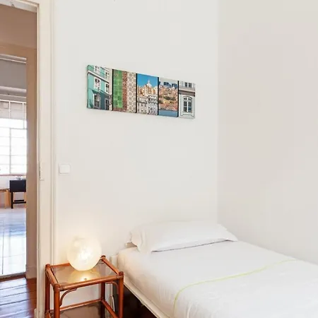 Quiet 3 Bedroom In * Lisbon